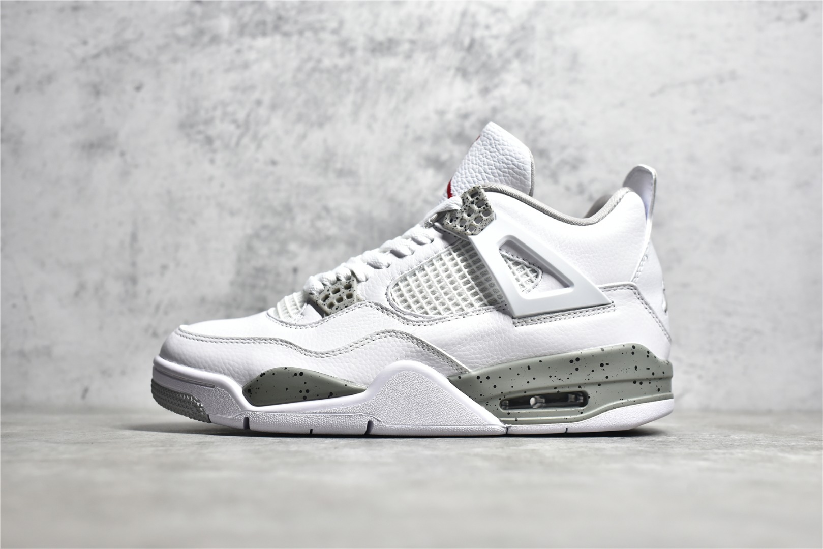 Air Jordan 4 Retro Tech White CT8527-100
