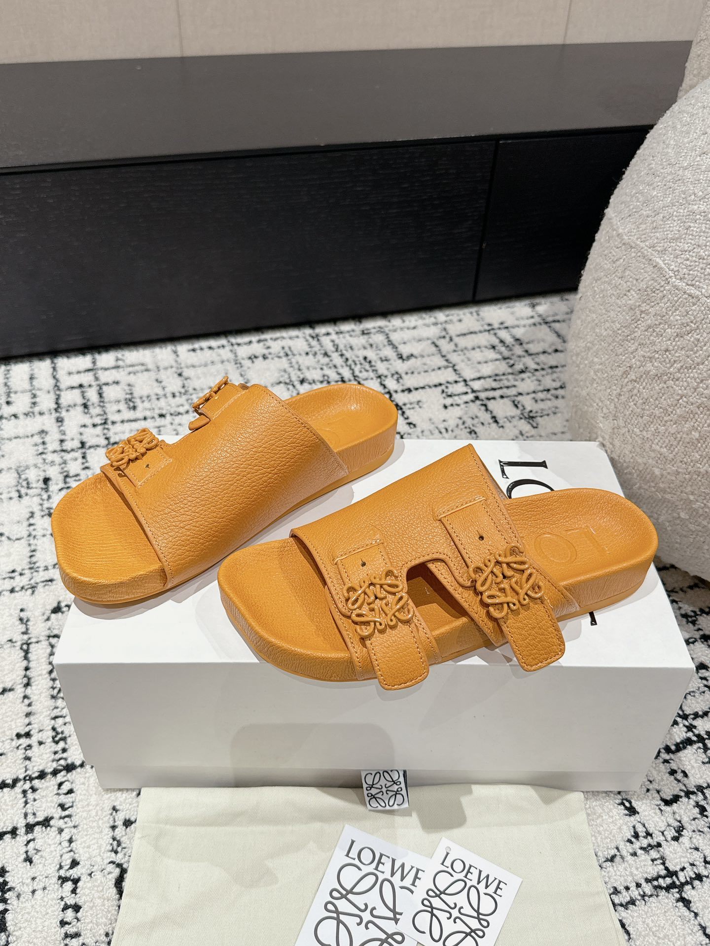 Loewe Shoes Easy Three Lotus Petaled Couple's Slippers