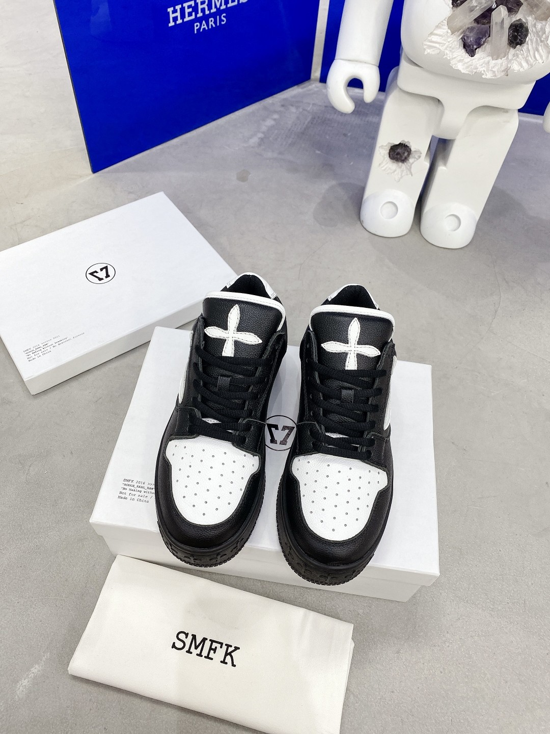 SMFK 001 Casual shoes XM 042
