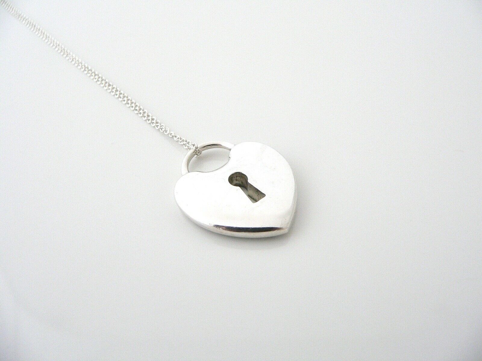 Tiffany & Co Silver Heart Key Hole Necklace Pendant 18 Inch Chain Gift Love Rare