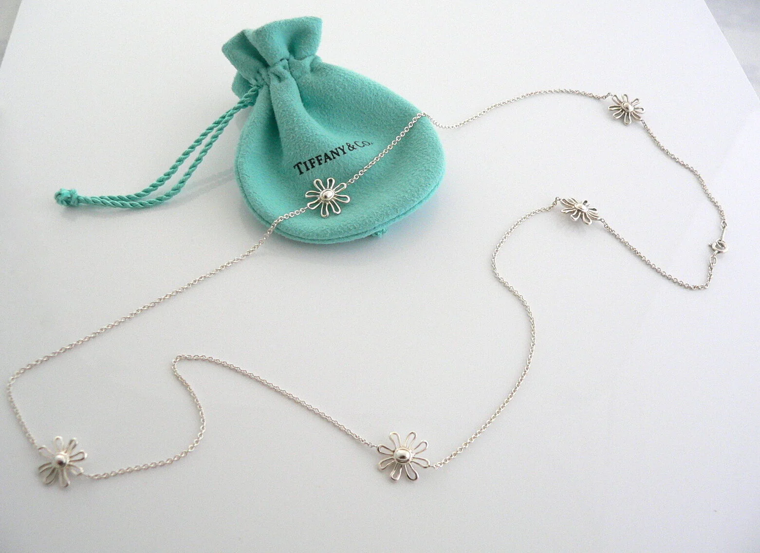 Tiffany & Co Daisy 5 Flower Necklace Garden Pendant Charm Love Gift Pouch Art