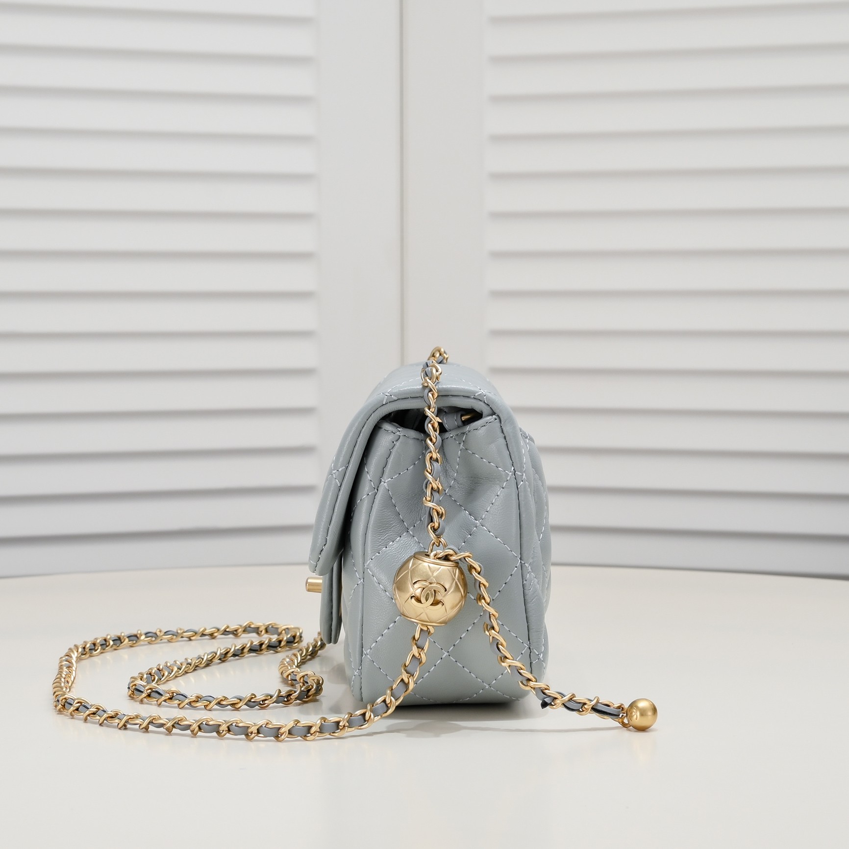 Chanel Cross Body Metal Ball Chain Shoulder Bag Handbag