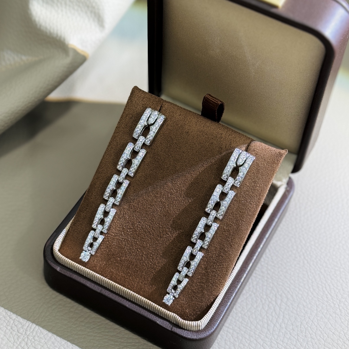Cartier Earring 008