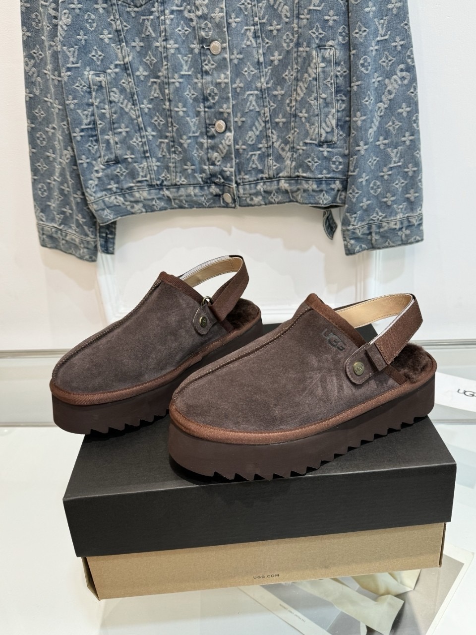 UGG shoes 047 HL022