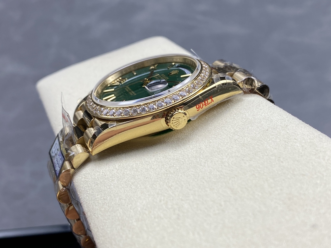 Rolex Day Date 40 18K Yellow Gold Green Dial Diamond Bezel M228348RBR 0040 Men's Watch