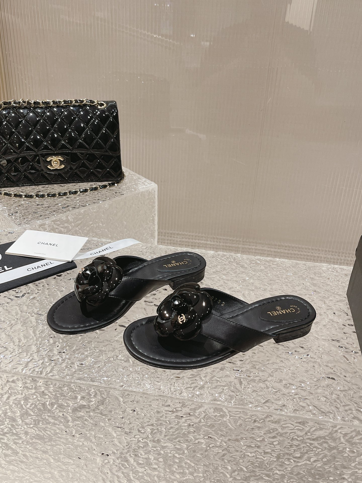 Chanel shoes 048 XM082