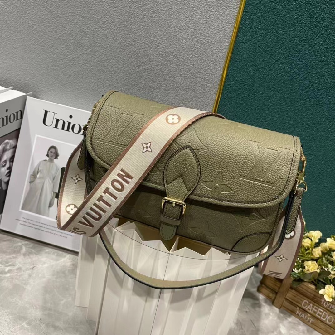 LV DIANE Bag M45985 XX061 25cm