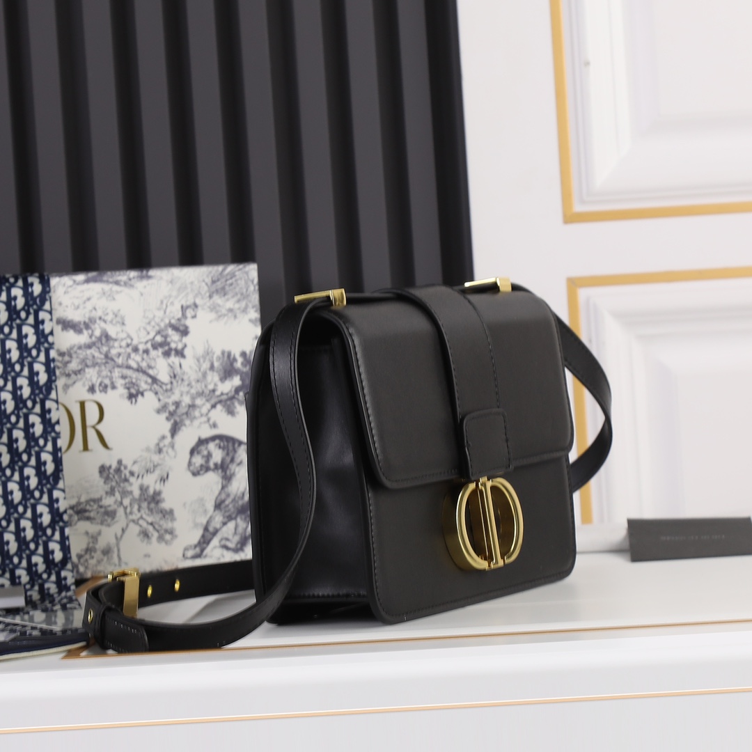 30 Montaigne Bag Black CD-1001 XB081 24cm