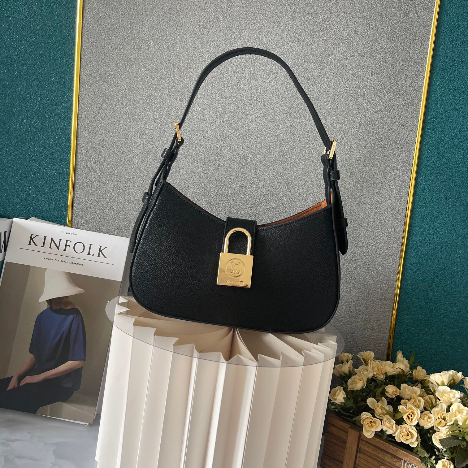 LV Low Key Shoulder Bag M24611 LM041 26cm