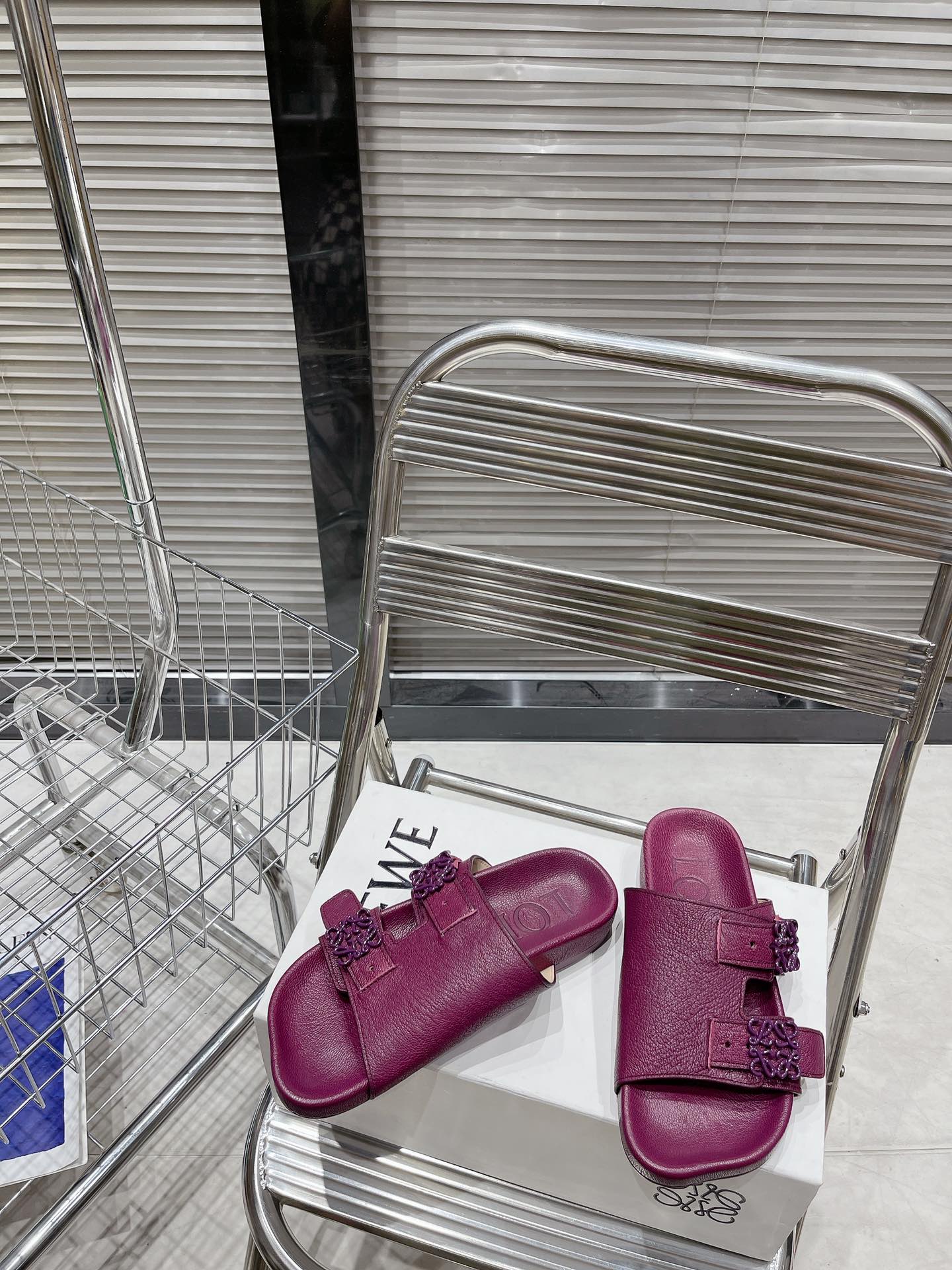 Loewe Shoes Easy Three Lotus Petaled Couple's Slippers
