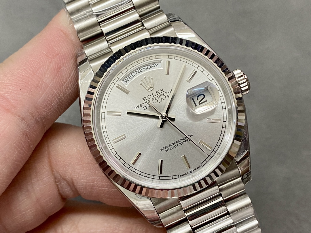 Rolex Day Date 36mm Platinum White Gold Silver Index 128236 0001