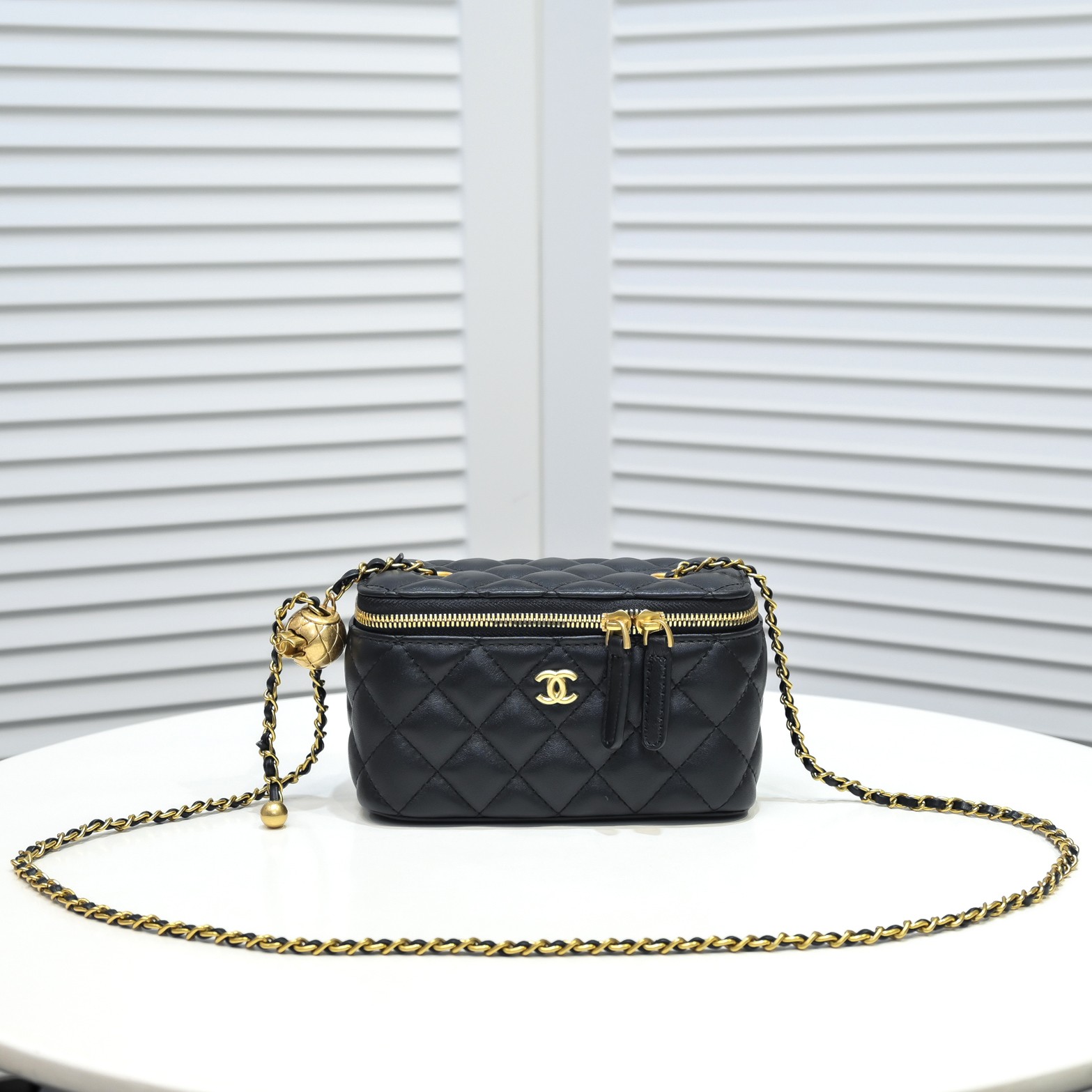 Chanel Golden·Ball Makeup Box Bag Shoulder Bag Handbag