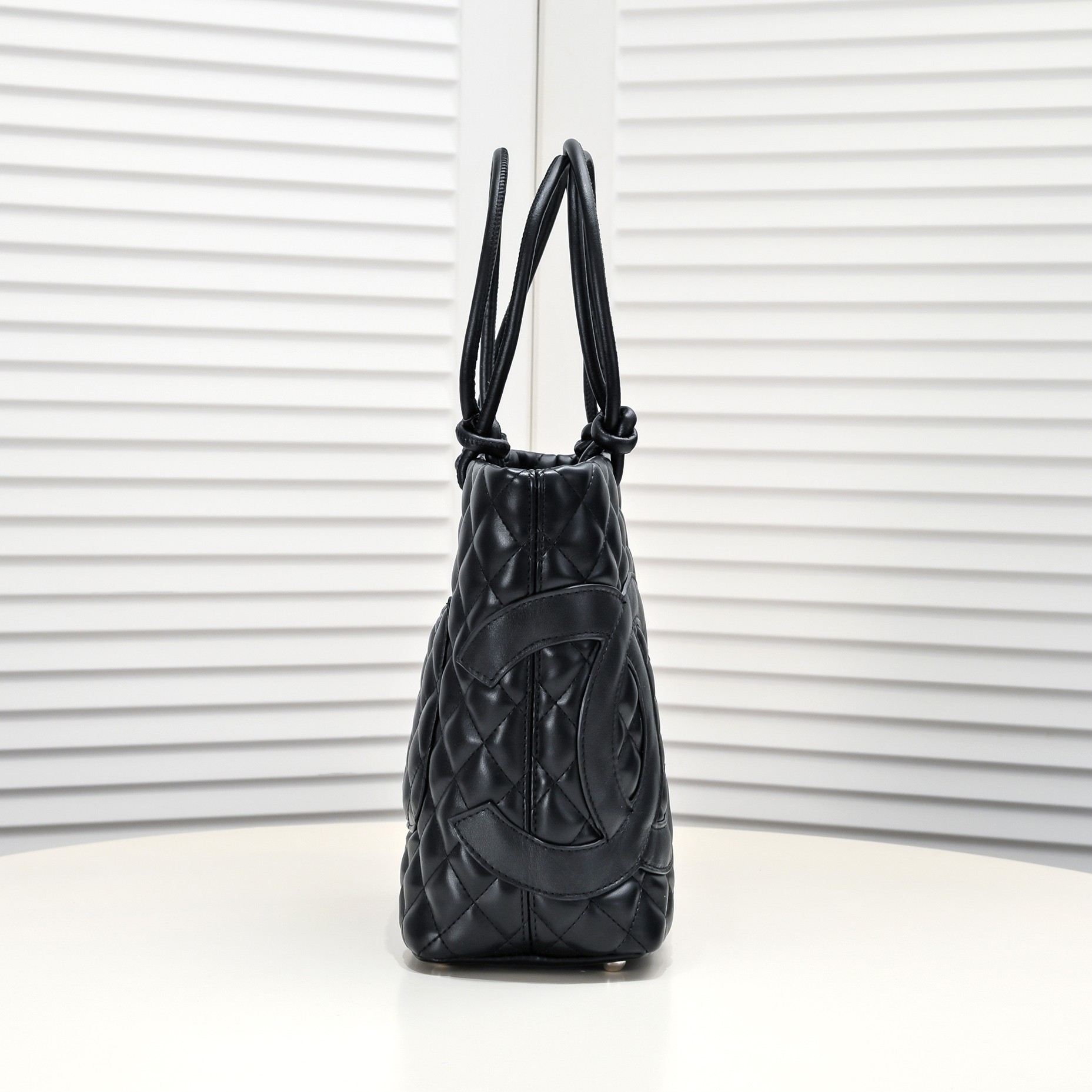 Chanel 24A Vintagep Shoulder Bag Handbag