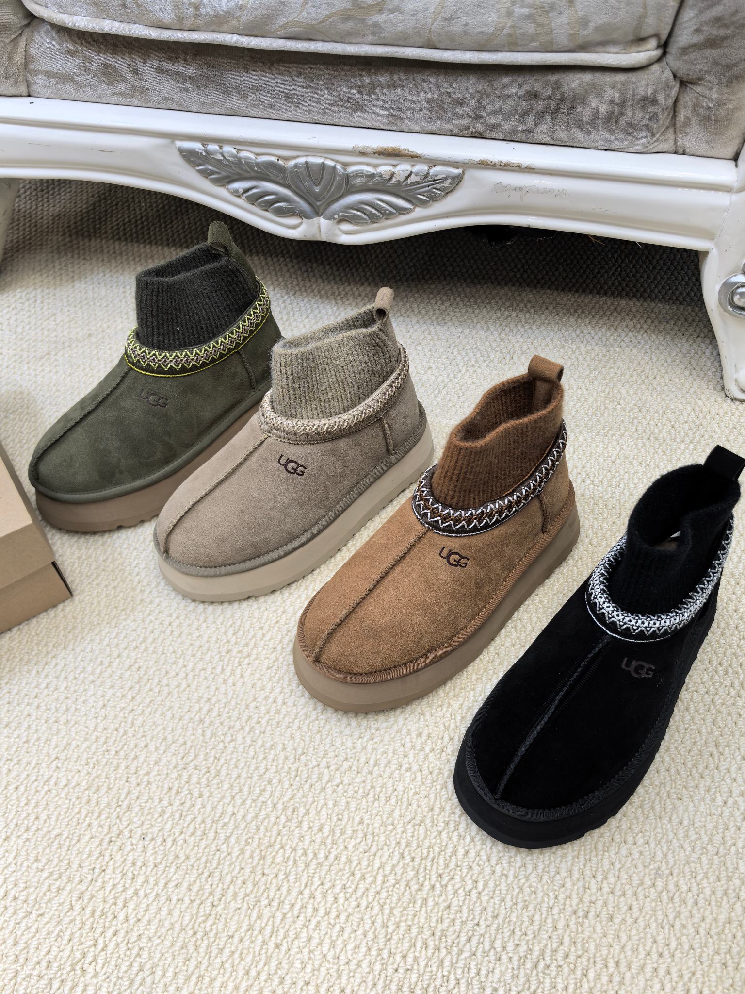 UGG shoes 044 BY081