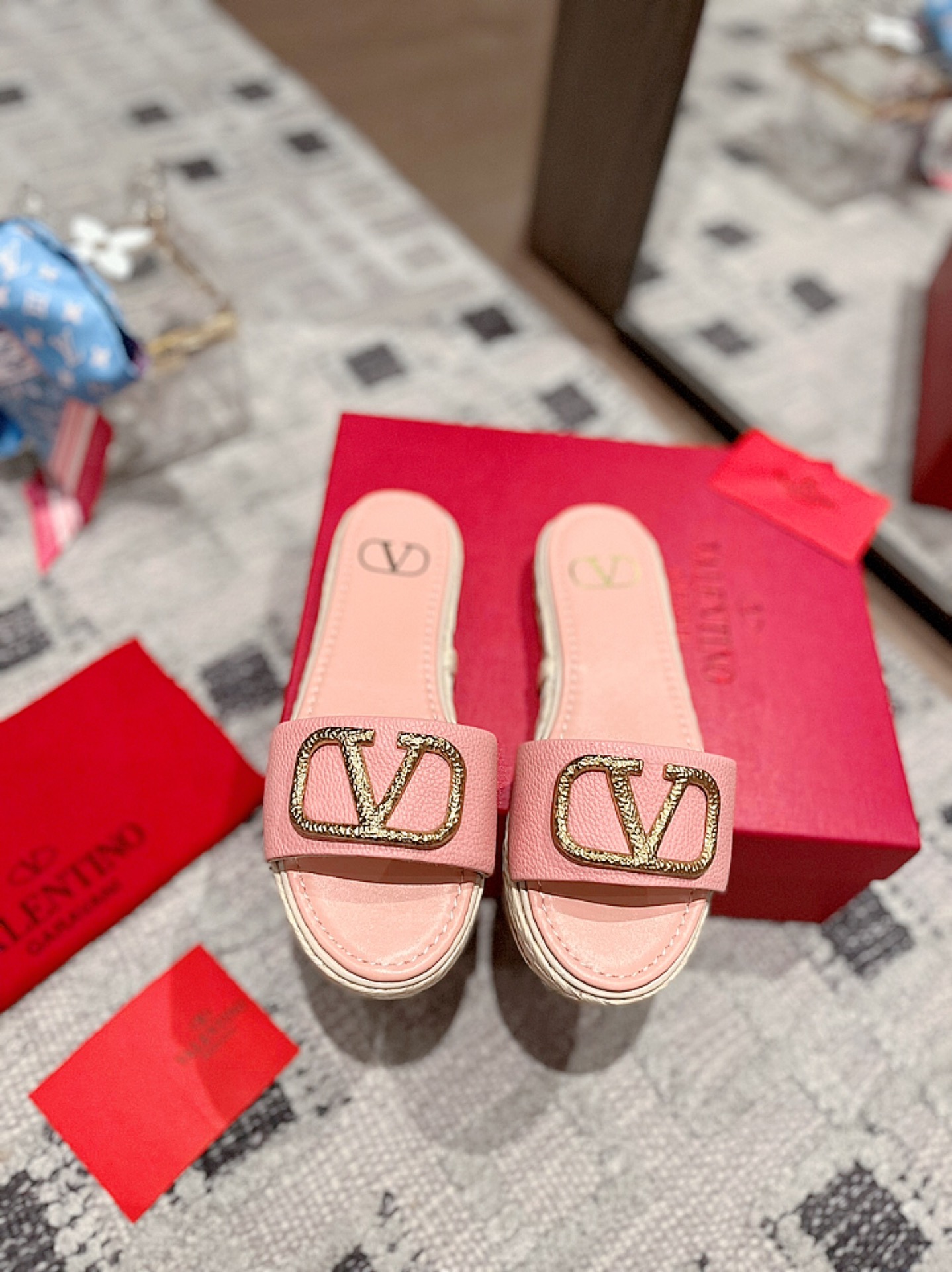 Valentino shoes 011 XM 042