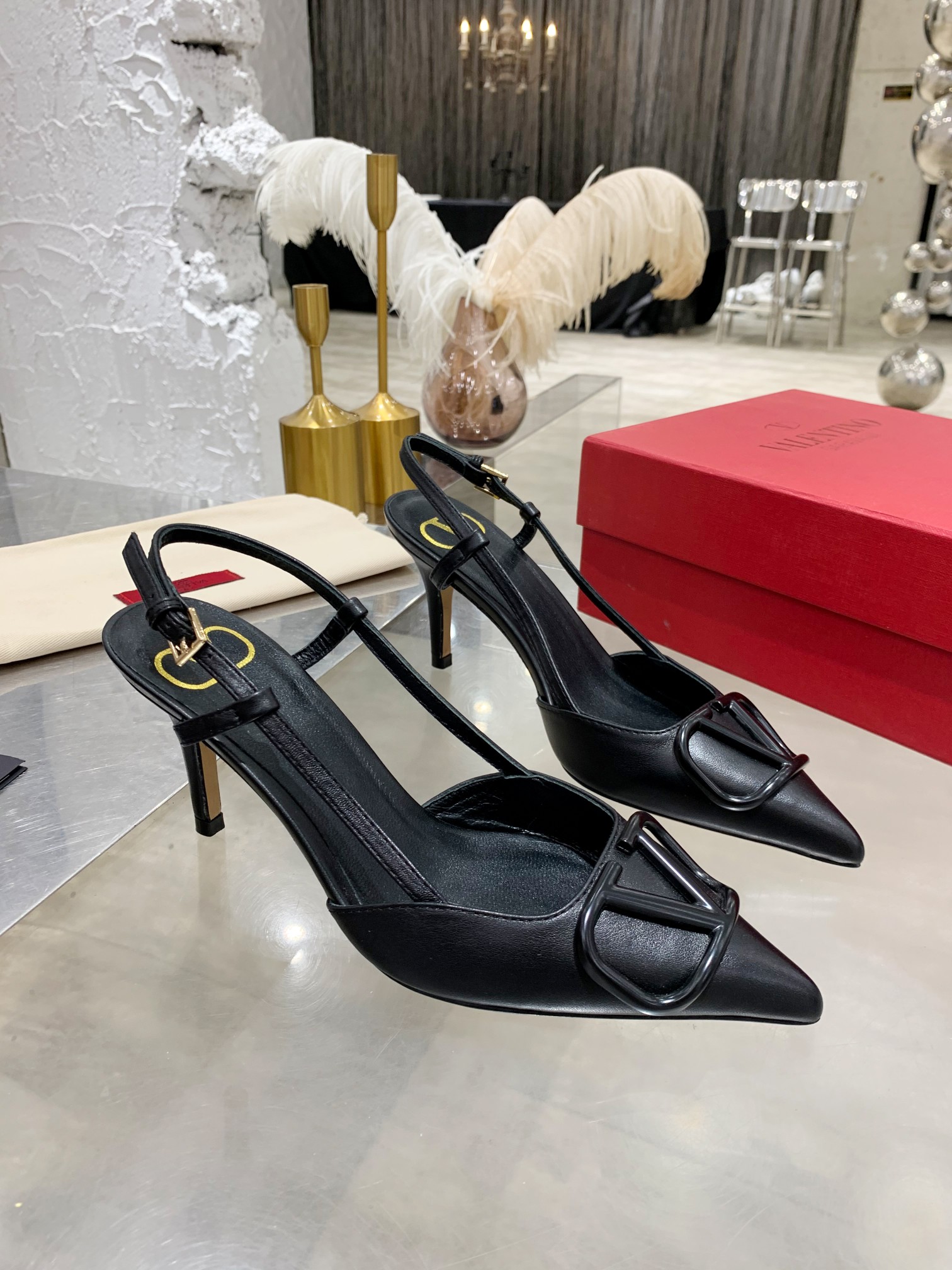 Valentino shoes 019 XM092