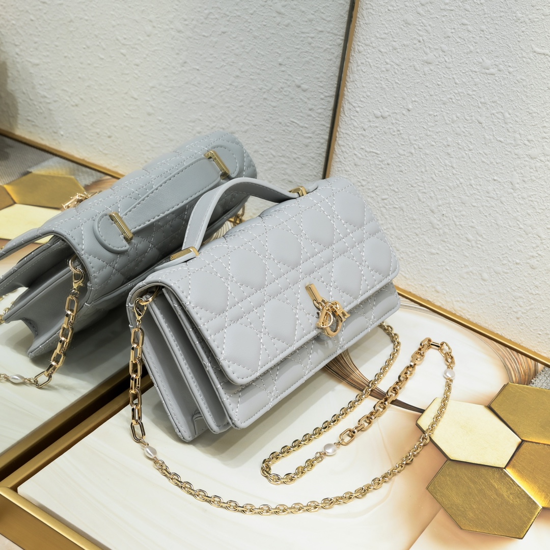 Miss Dior Mini Bag Gray sheep CD2023 XB071 21cm