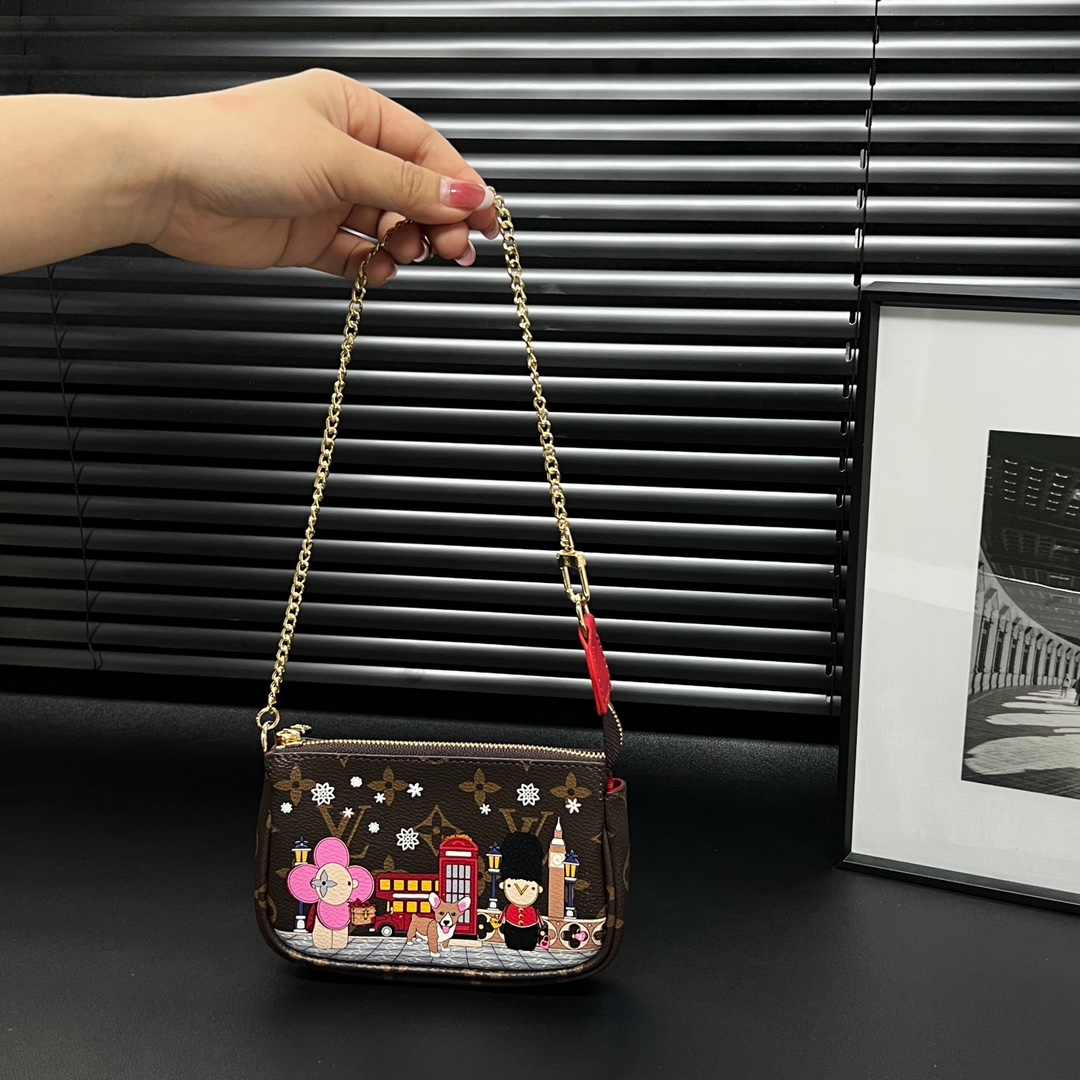 Louis Vuitton Multi Pochette Accessories Mini Bag Purse