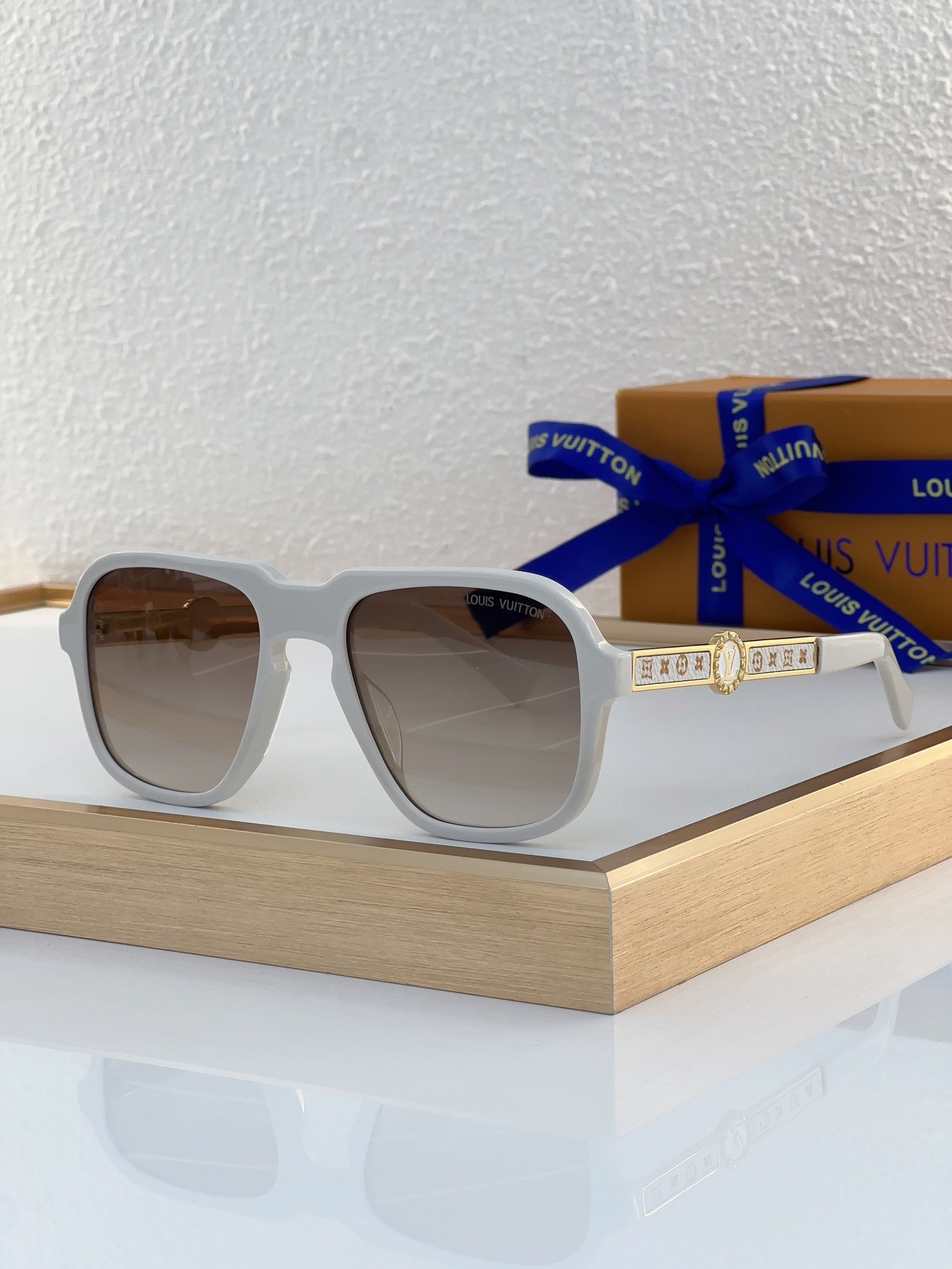 Louis Vuitton LV Sunglasses