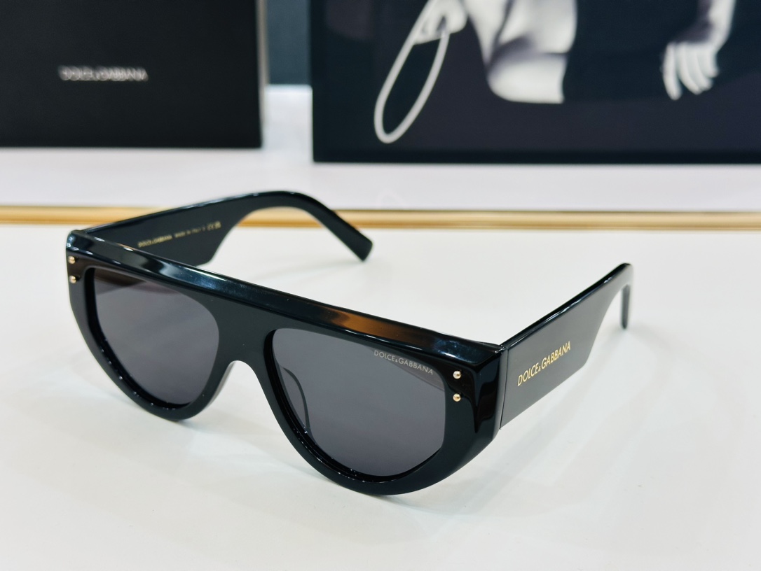 Dolce & Gabbana Sunglasses DG6670 SM051