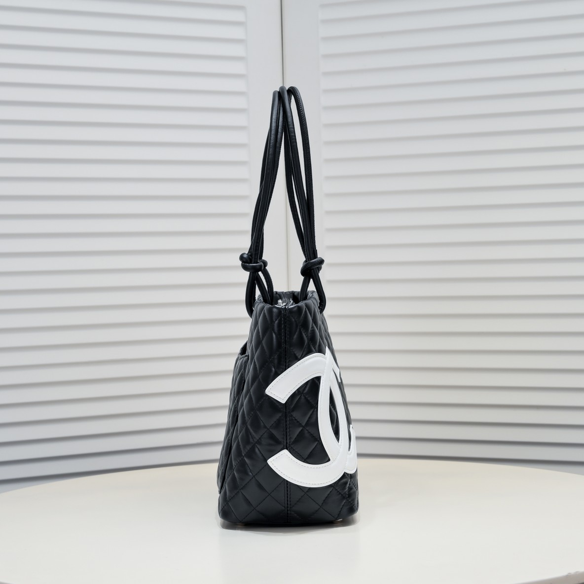Chanel 24A Vintagep Shoulder Bag Handbag