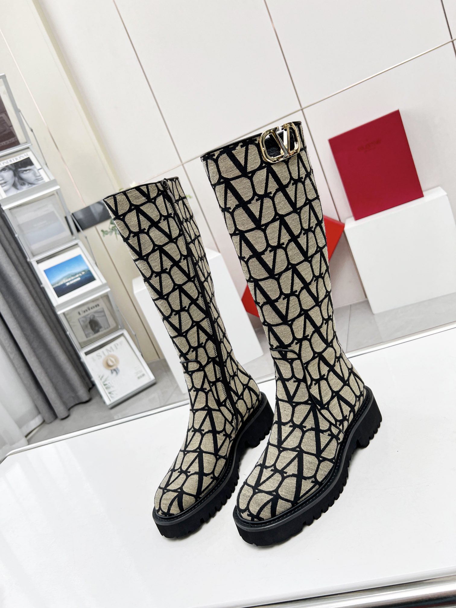 Valentino 005 boots XM083