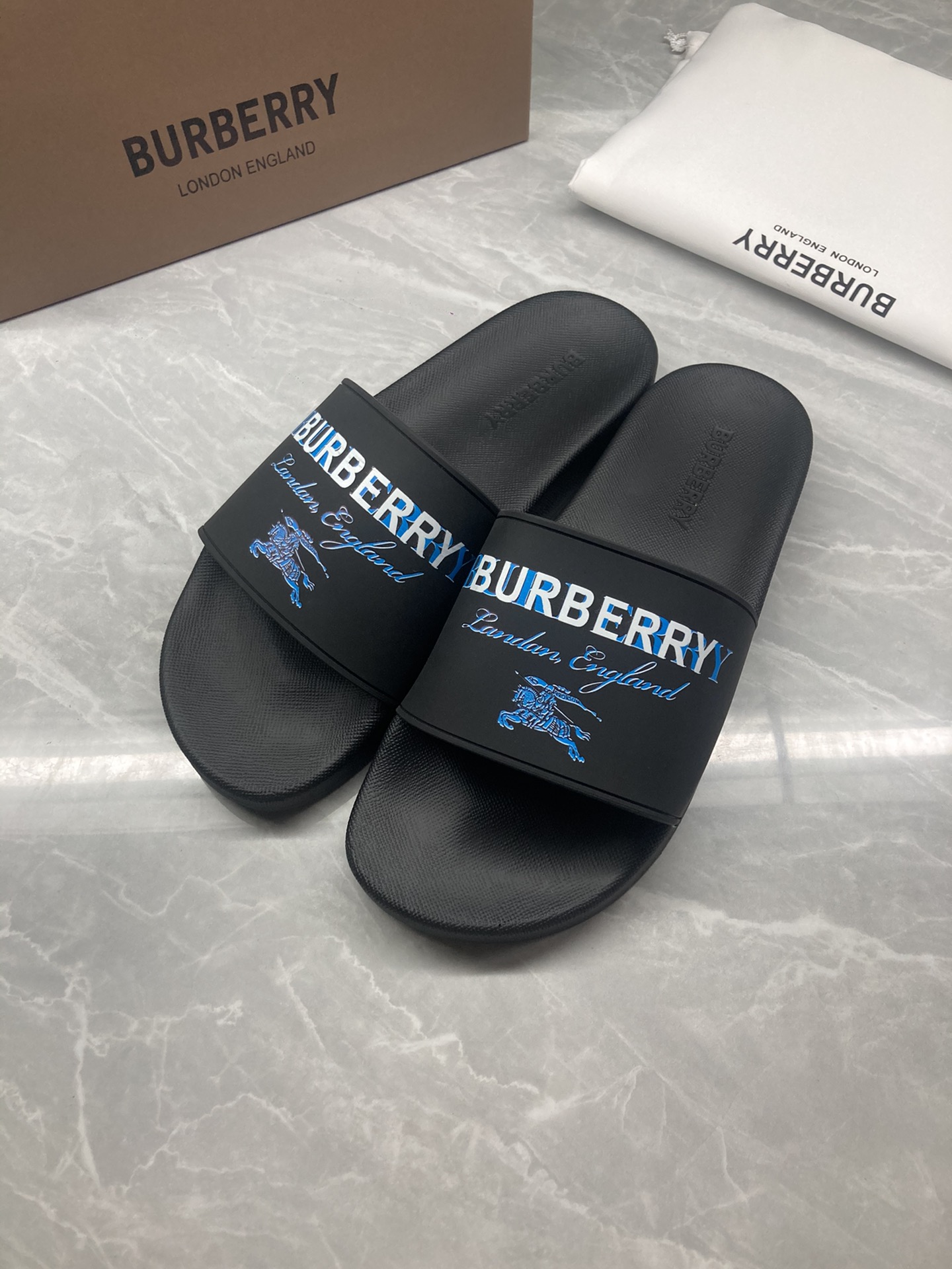 Burberry Shoes New color flat Slippers for couples
