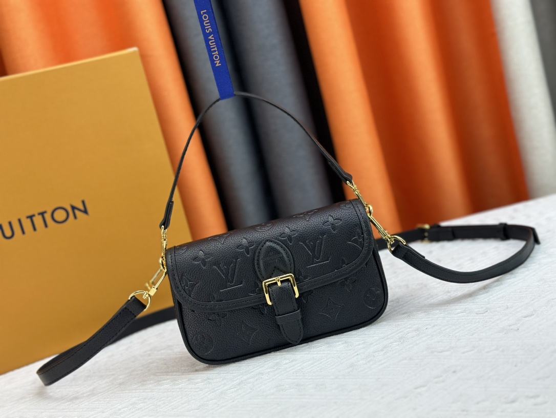 Louis Vuitton Diane M46386 M45985 Shoulder Bag Handbag
