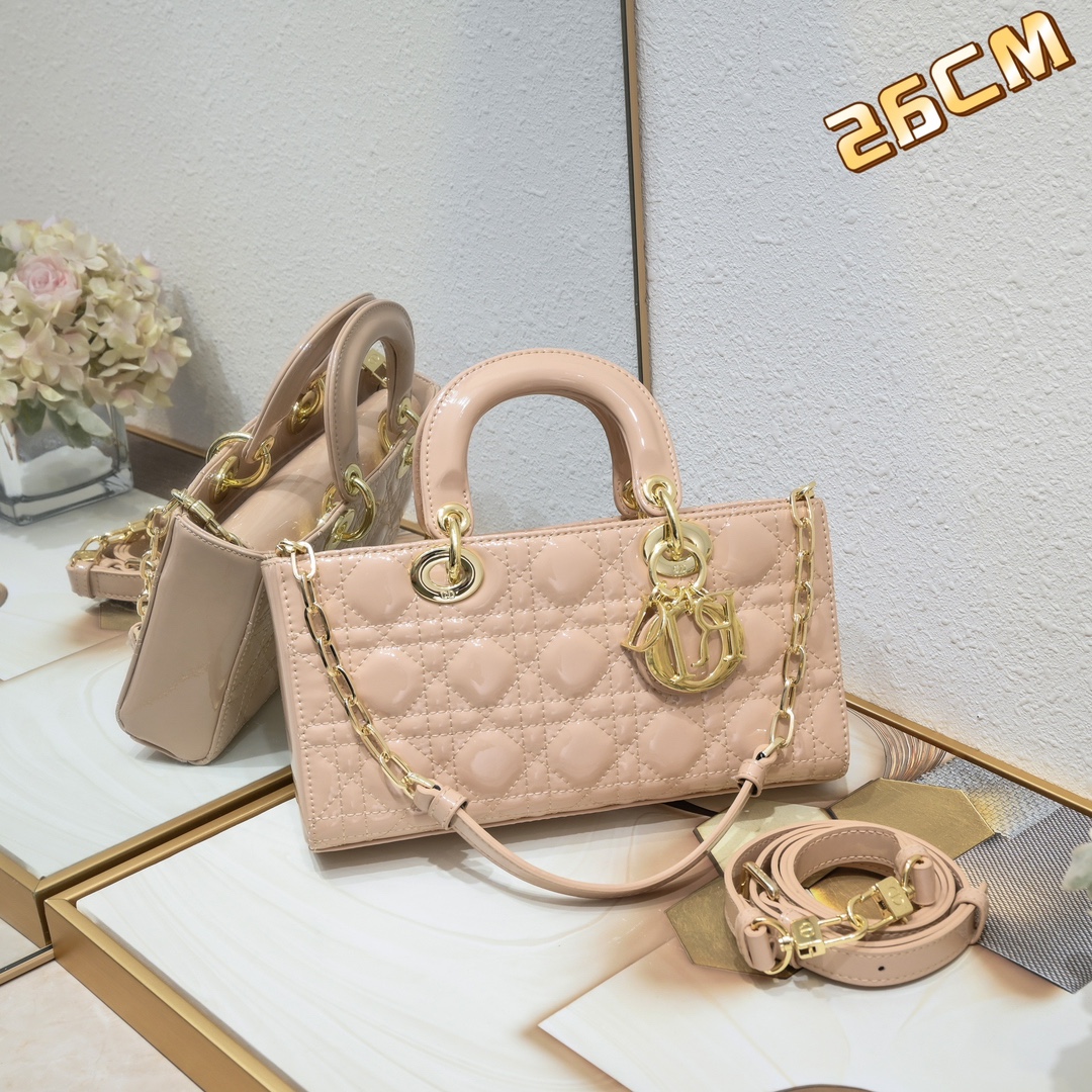 Medium Lady D-Joy bag Apricot patent leather CD0540 XB002 26cm