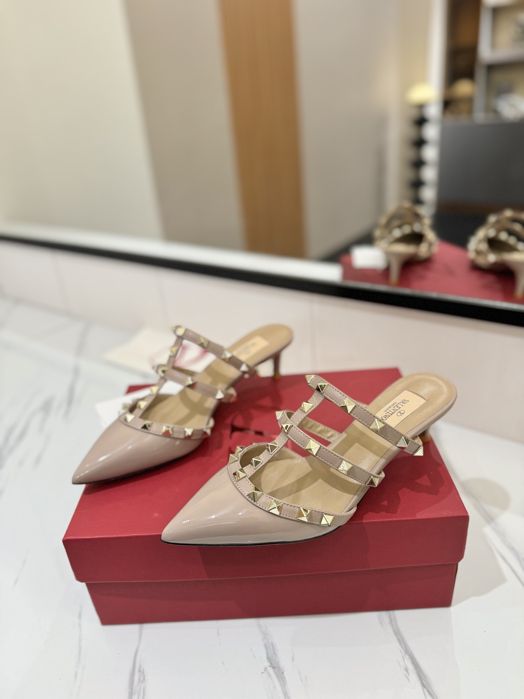 Valentino Shoes Heels Riveted VT 5.0 pointed-toe women's high-heeled slippers