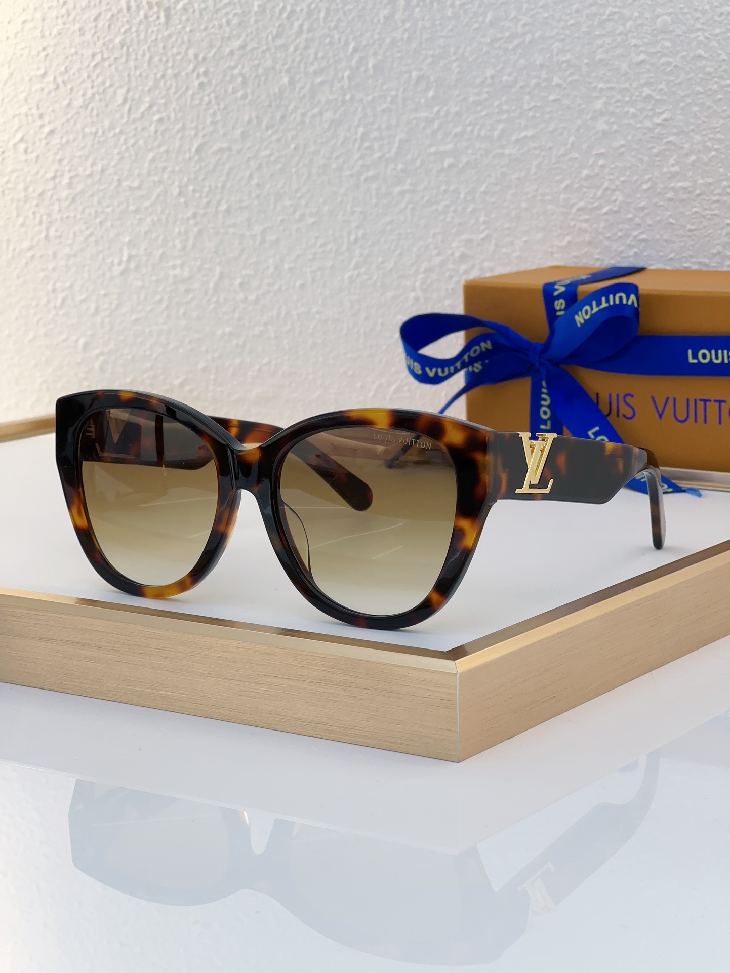 Louis Vuitton LV Sunglasses