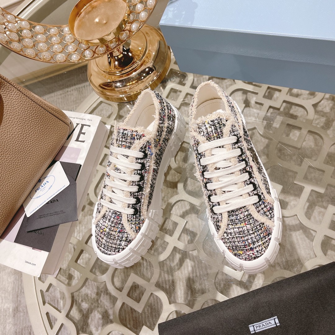 Prada shoes PD003