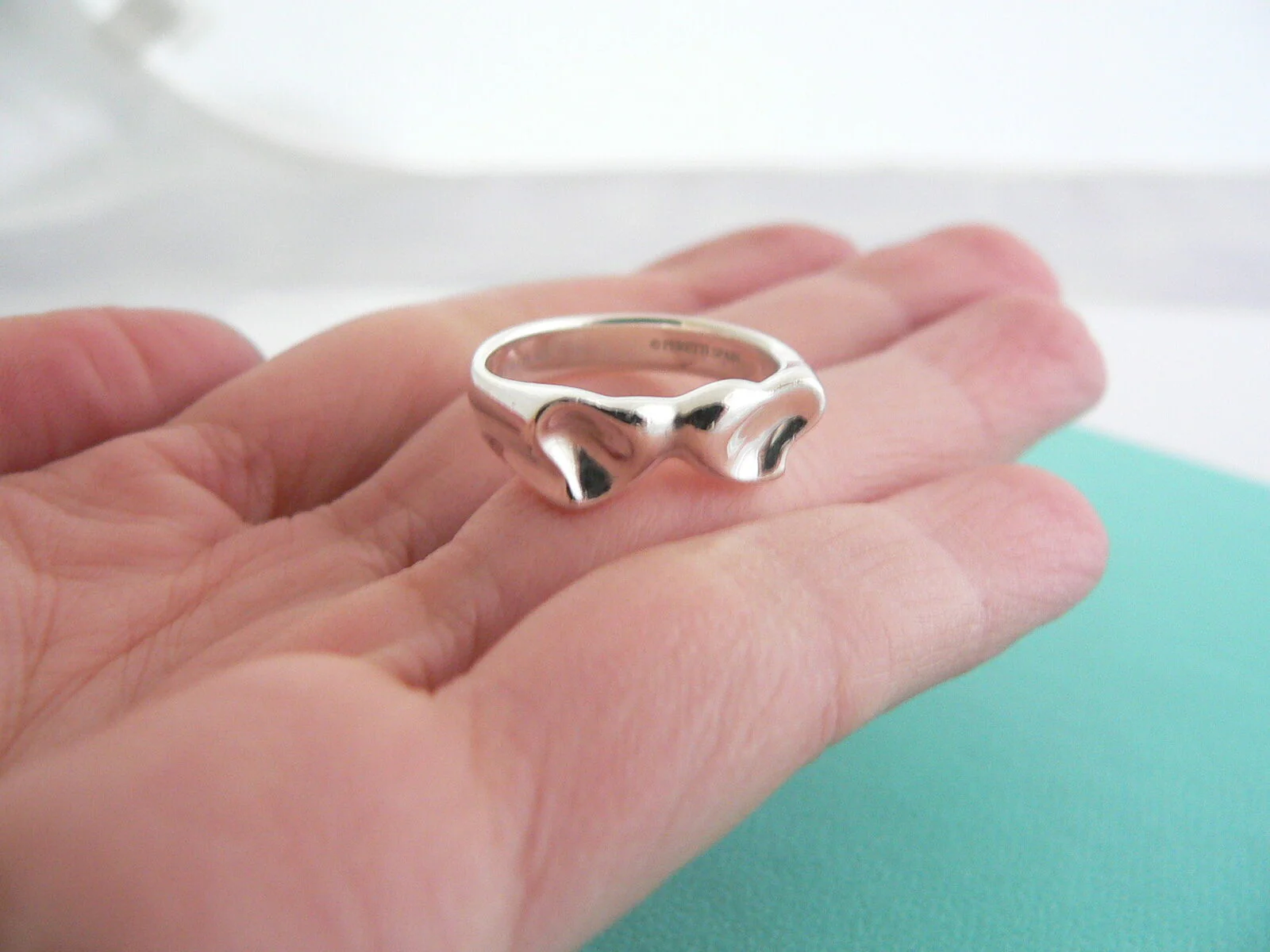 Tiffany & Co Peretti Heart Ring Silver Love Promise Band Sz 6.5 Gift for Her Art