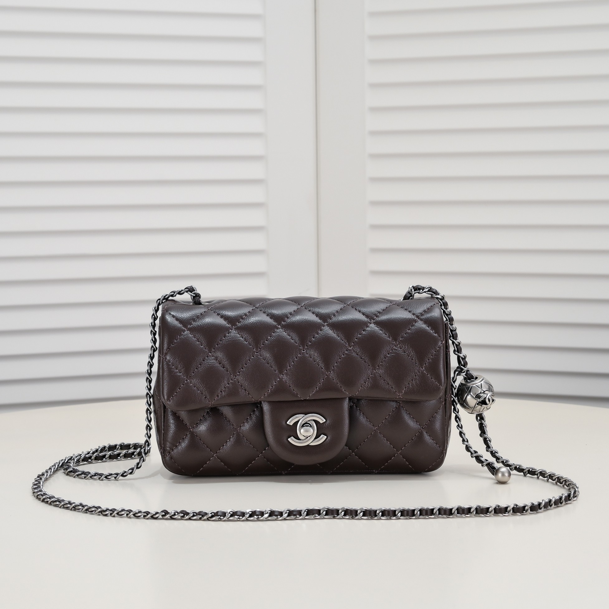 Chanel Cross Body Metal Ball Chain Shoulder Bag Handbag