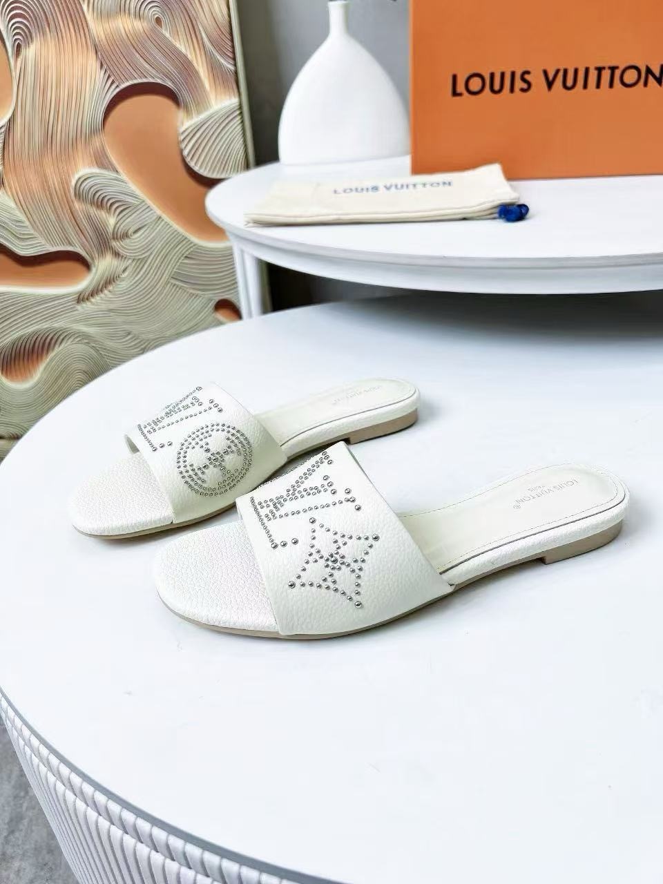 Louis Vuitton Shoes Summer new slippers