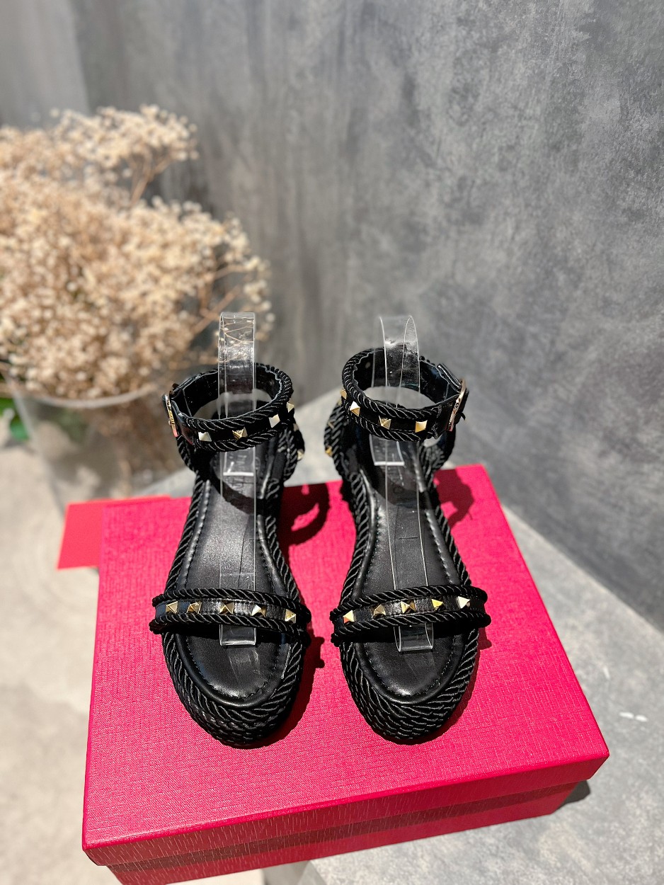 Valentino shoes 015 XM 092