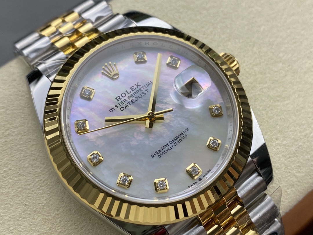 Rolex Datejust 126333 0018 41mm White Mother of Pearl Diamond Dial Men's Watch