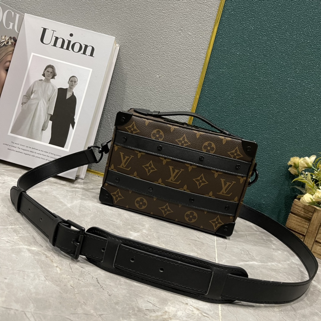 LV Handle Soft Trunk Bag M45935 LM051 21.5cm