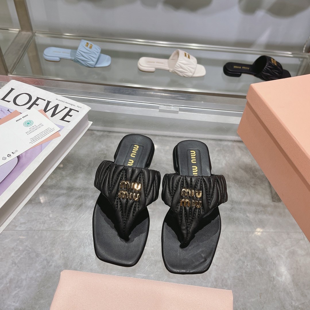 Miu Miu Shoes Women's flip flops