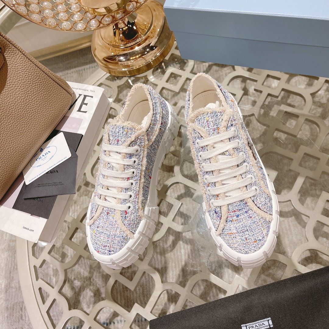Prada shoes PD003