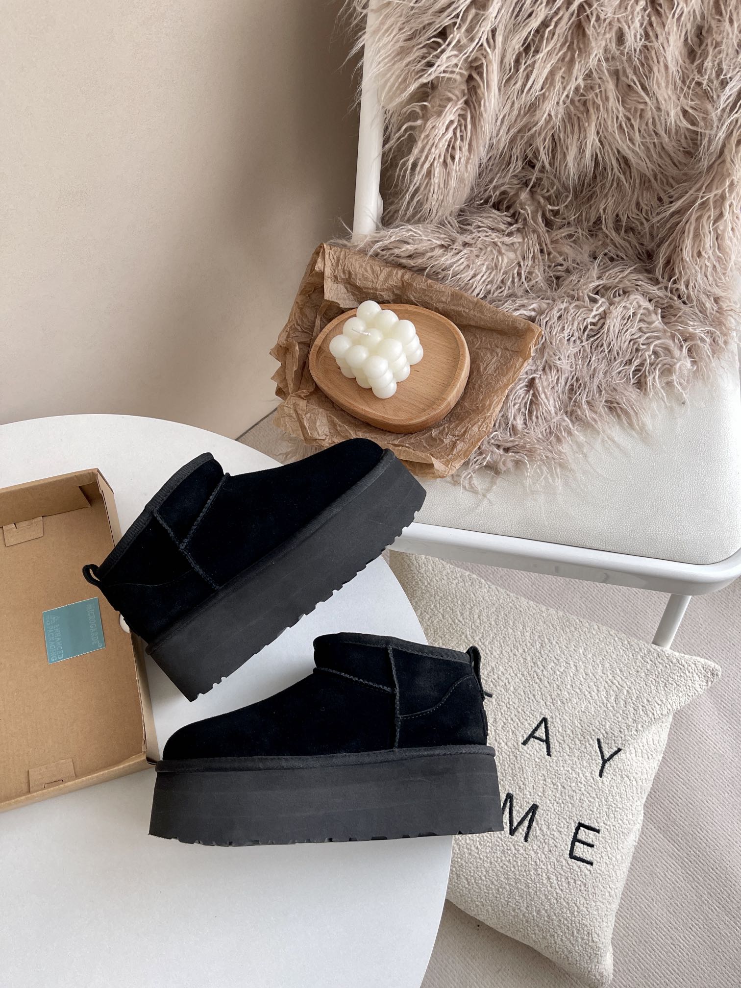 UGG shoes 030 BY071