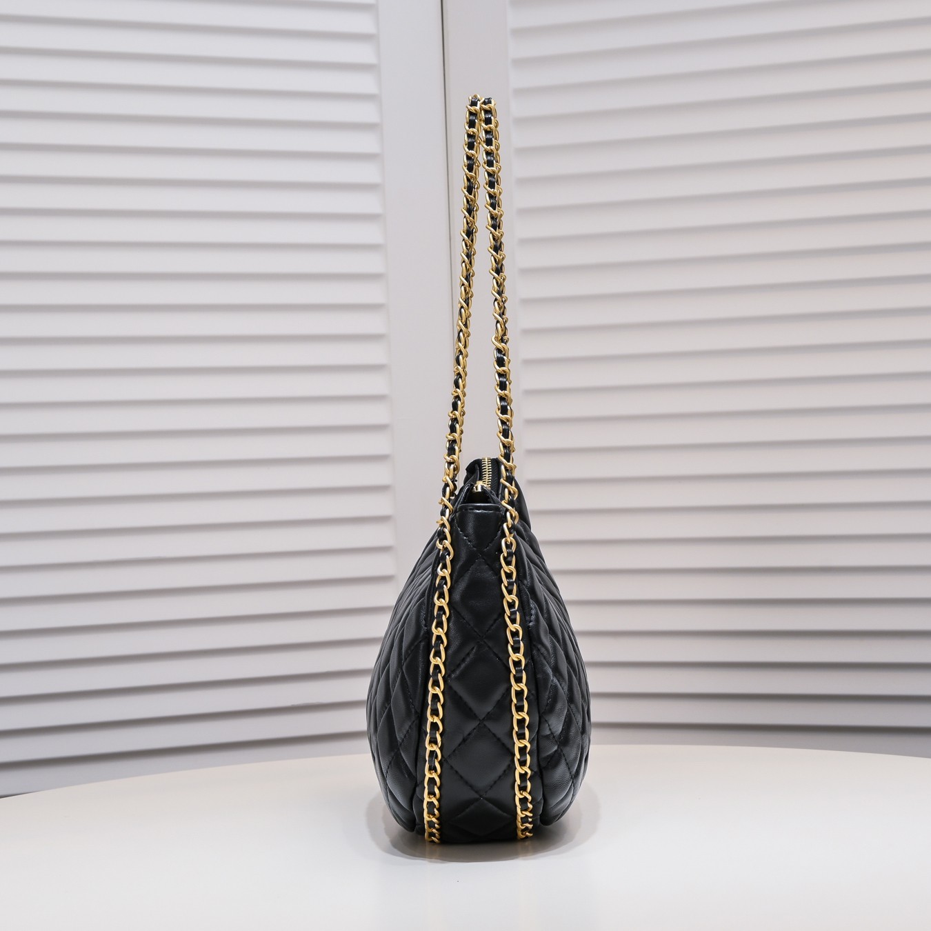 Chanel 23p Crescent Moon Bag Hobo Wristlet Shoulder Bag Handbag