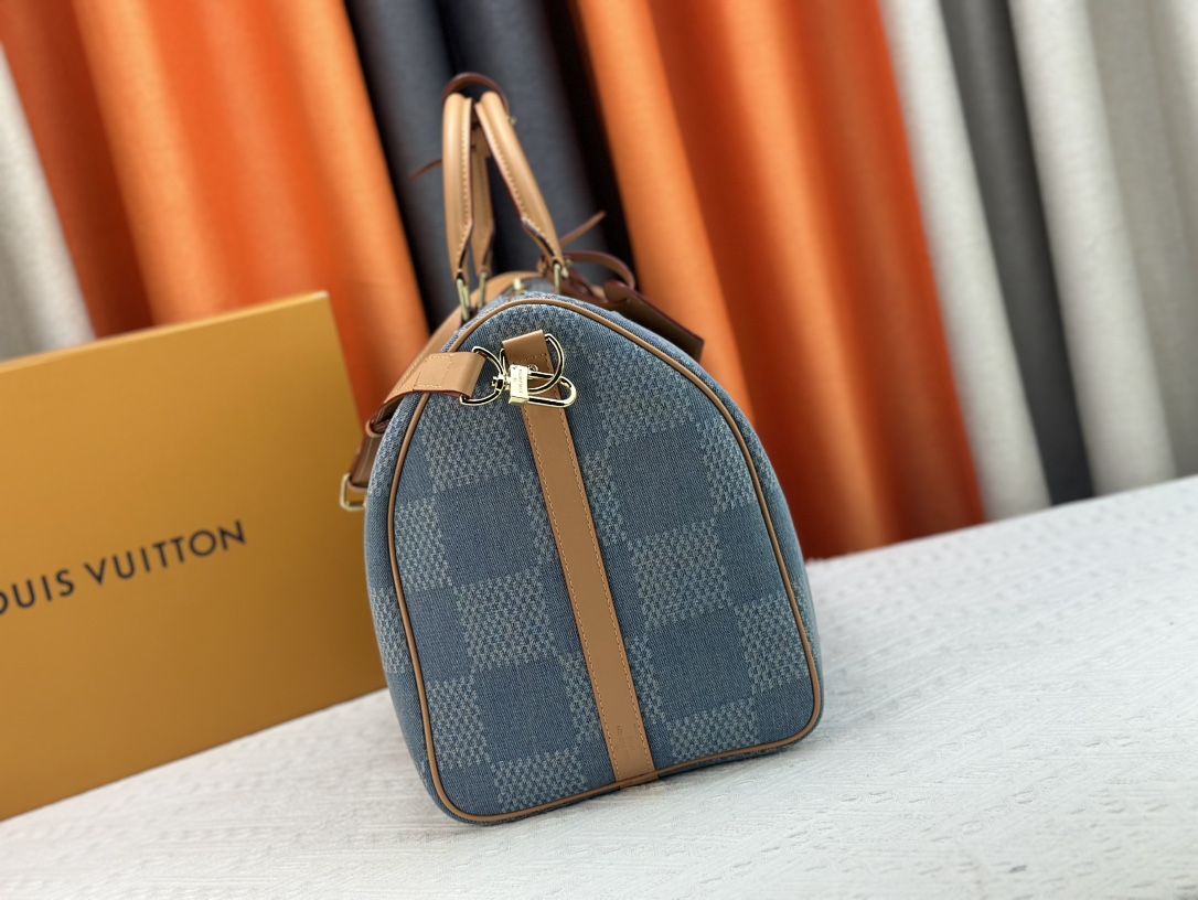 Louis Vuitton Keepall Bandouli猫re 50 travel bag