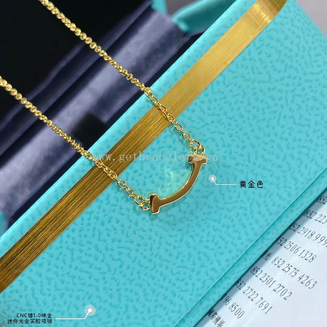 Tiffany T Small Smile Pendant Yellow Gold/Rose Gold/White Gold