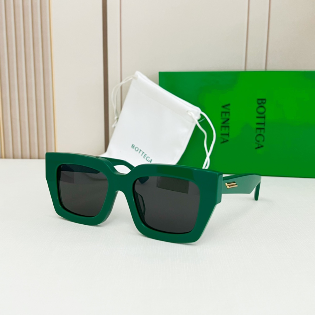 Bottega Veneta Sunglasses BV1212S SM051