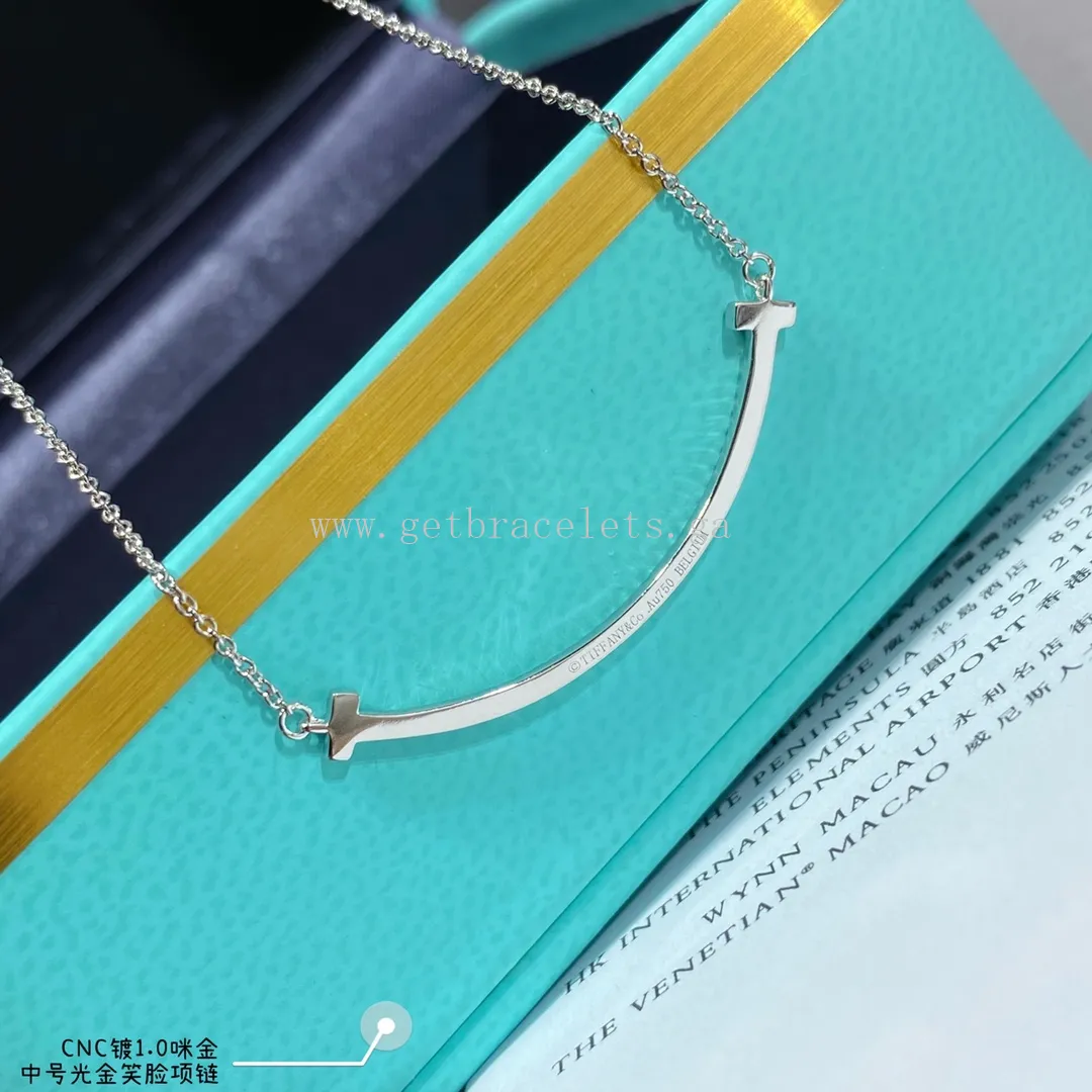 Tiffany T Medium Smile Pendant Yellow Gold/Rose Gold/White Gold