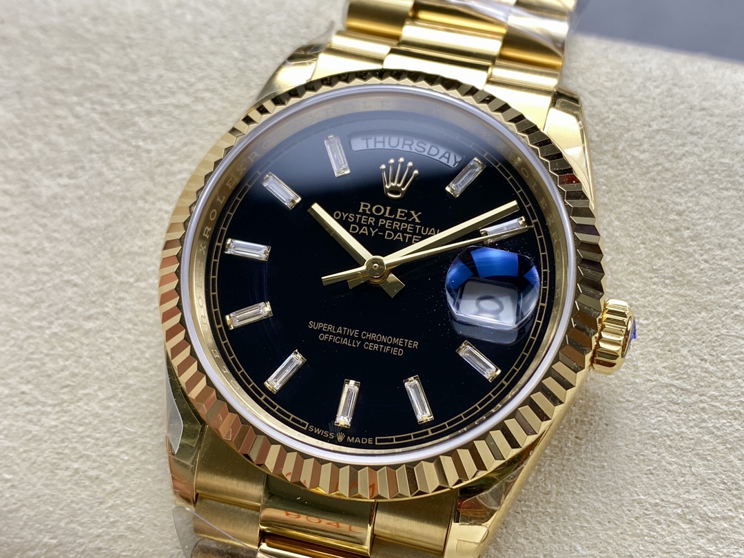 Rolex Day-Date 228238 Black Diamond Dial Fluted Bezel 40mm Mens Replica Watch