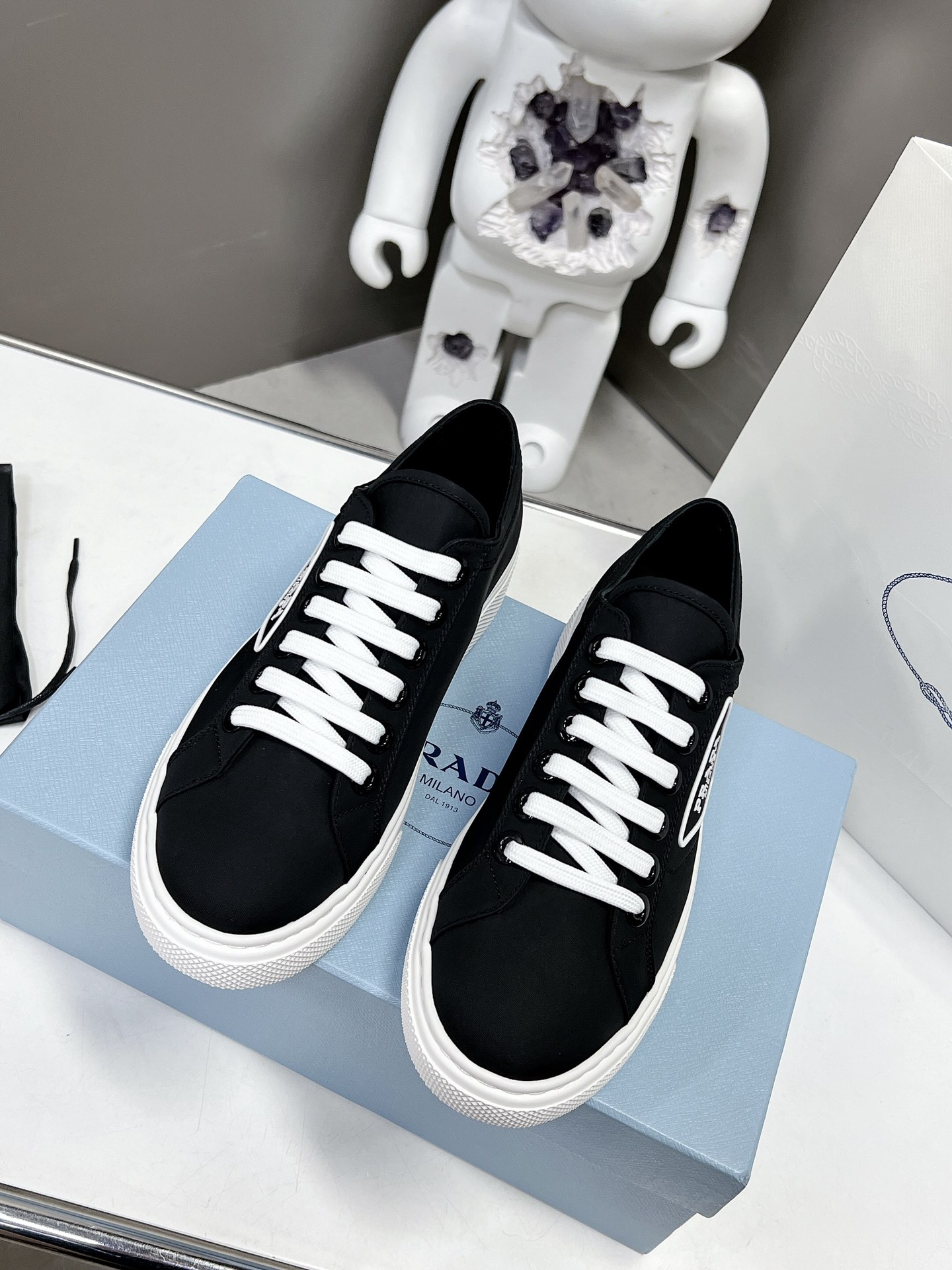 Prada shoes (35-40) PD009