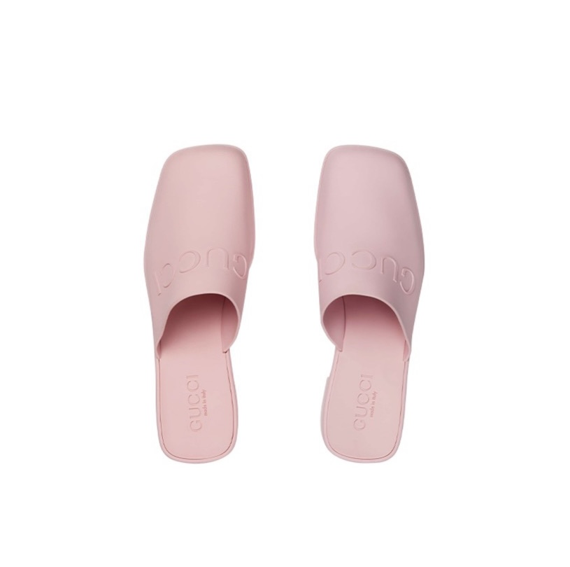 Gucci Shoes Open-Heel Bun Embossed Logo Chunky Heel Slide Sandal (Replica)