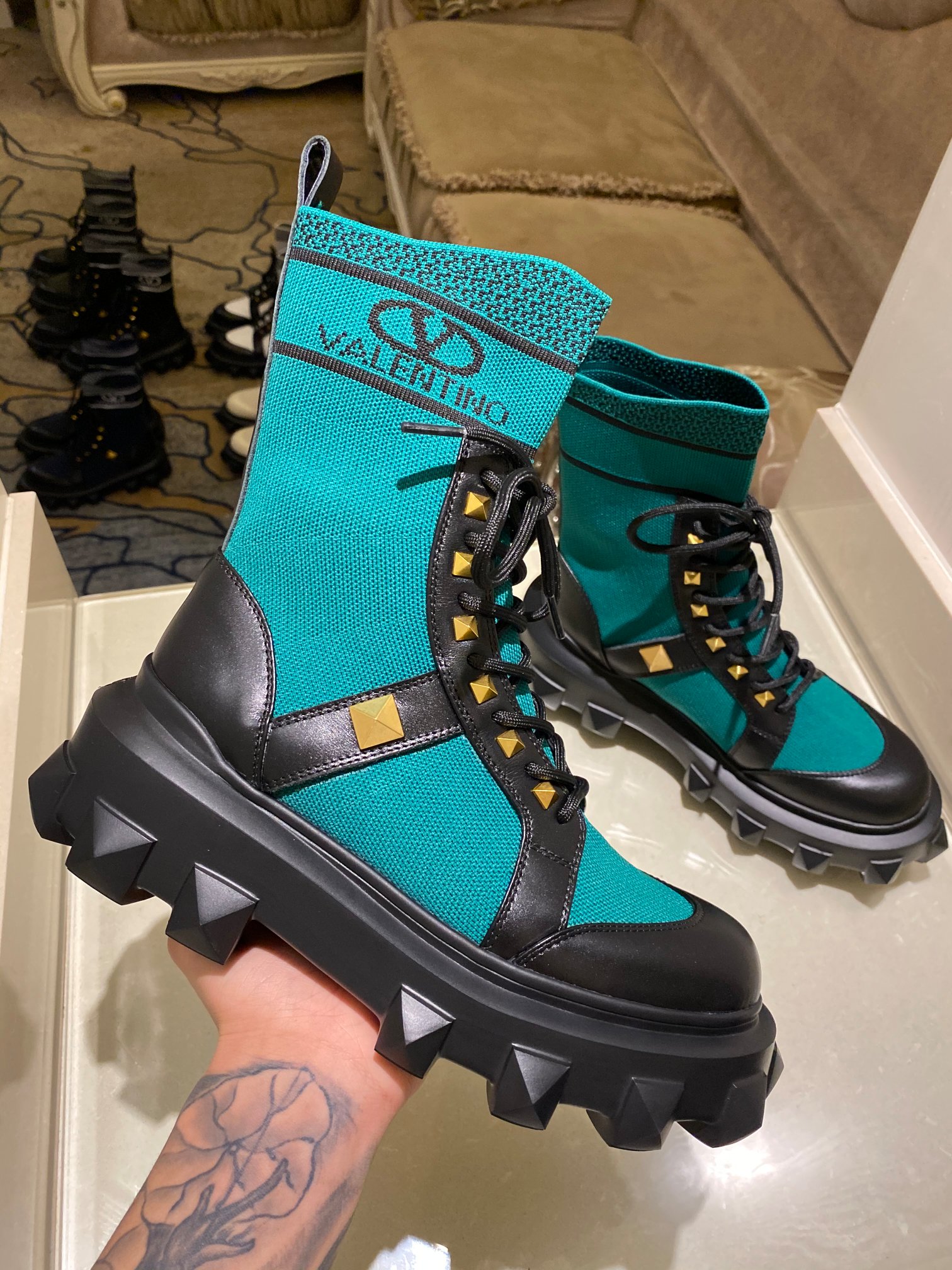 Valentino shoes (35-41) V006